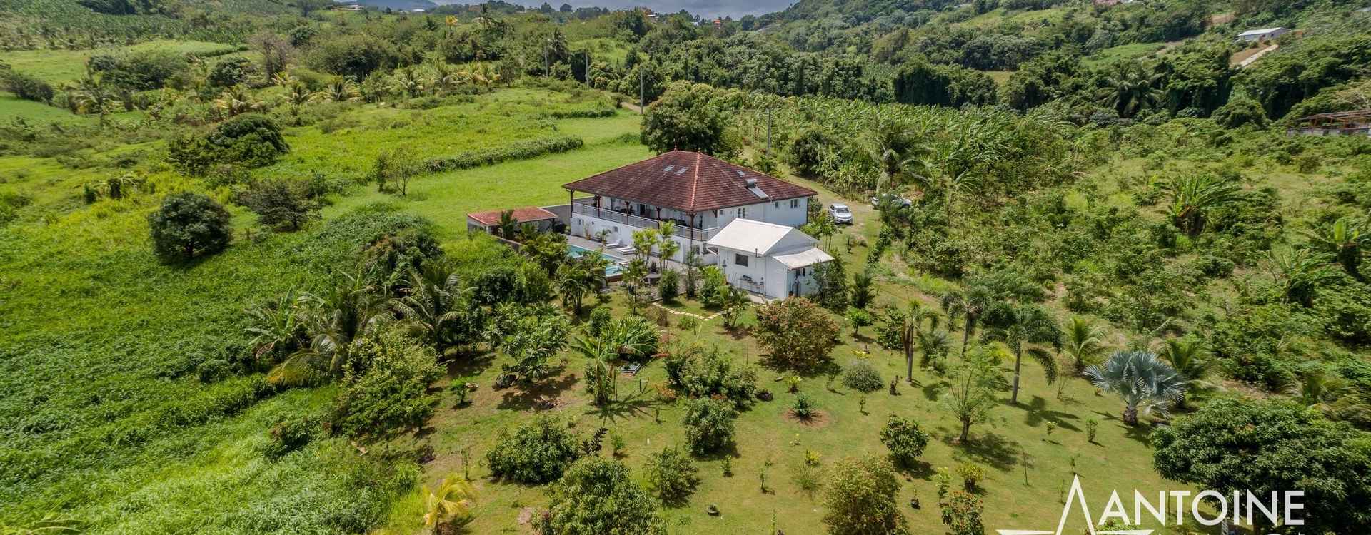 EXCLUSIVITÉ – DUCOS - PROPRIETE D'EXCEPTION   -  2 PISCINES -  1 595 000   €