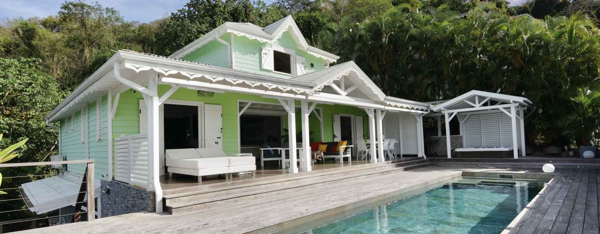 LES TROIS ILETS   - VILLA DE GRAND STANDING  - VUE  MER -  950 000 €