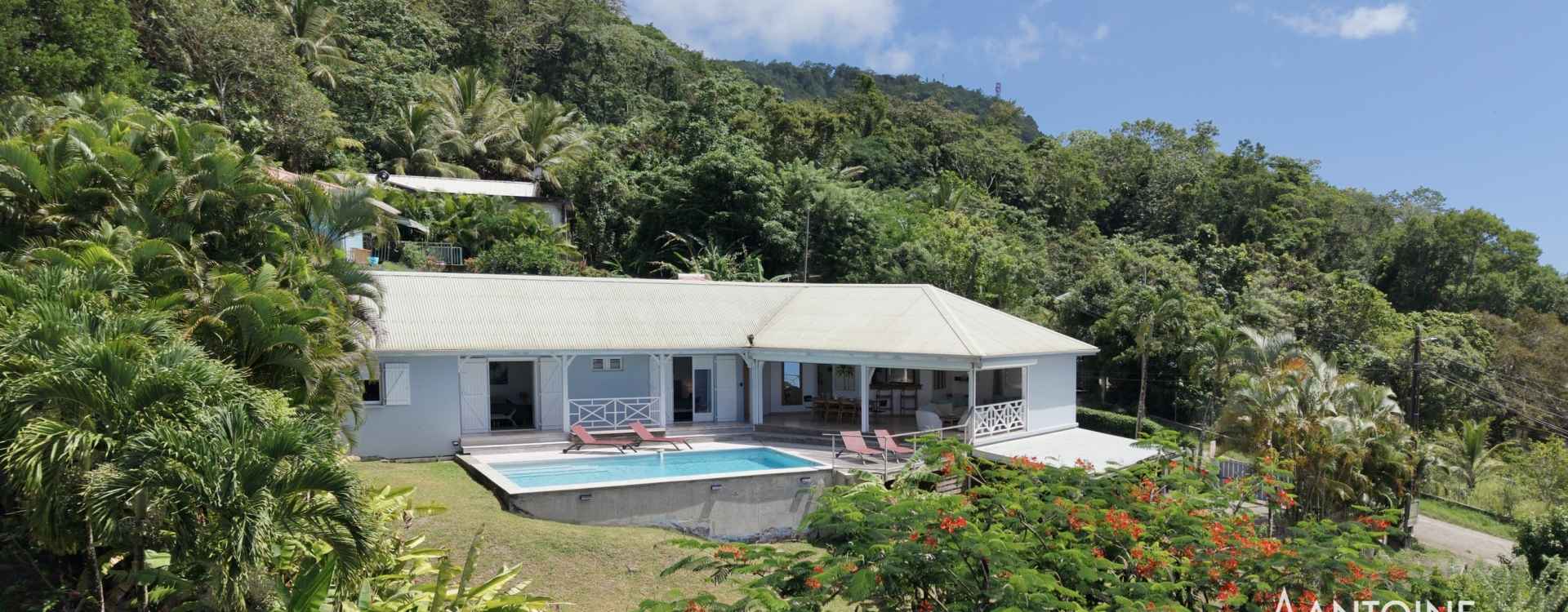 LES ANSES-D’ARLET – EXCLUSIVITÉ - VILLA DE STANDING - VUE MER - PISCINE – LODGE  INDÉPENDANT