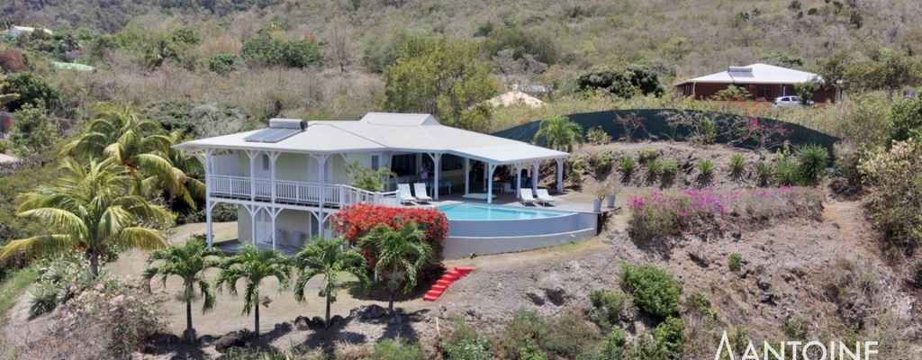 Propriété d’exception aux Anses d’Arlet – Vue mer panoramique. 1 190 000 €