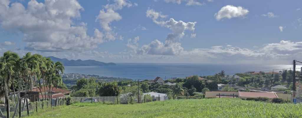 Schoelcher - Hauteurs de Terreville -  Terrain de 1556 m²