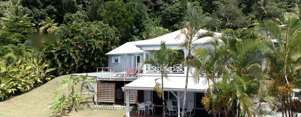 LES ANSES-D’ARLET – EXCLUSIVITÉ - VILLA DE STANDING - VUE MER - PISCINE – LODGE  INDÉPENDANT