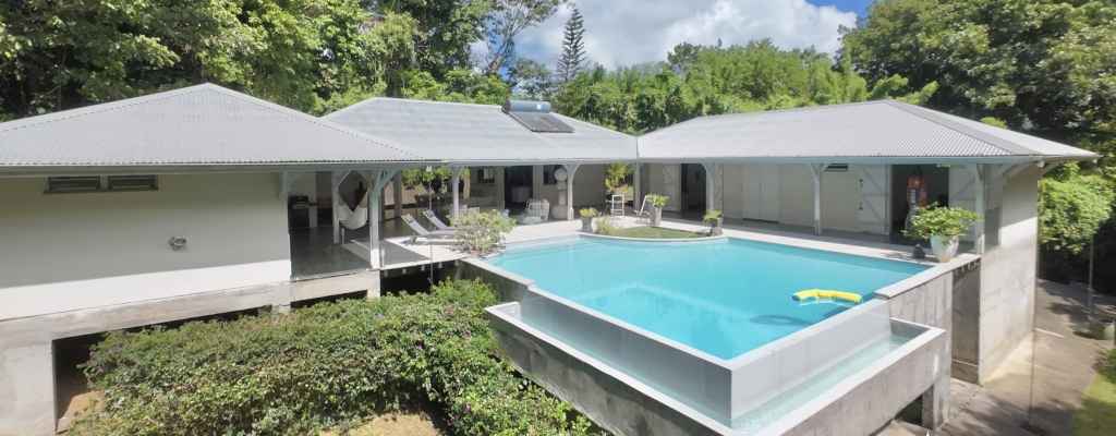Exclusivité – Villa d’architecte  - 4 Chambres – Piscine à débordement
