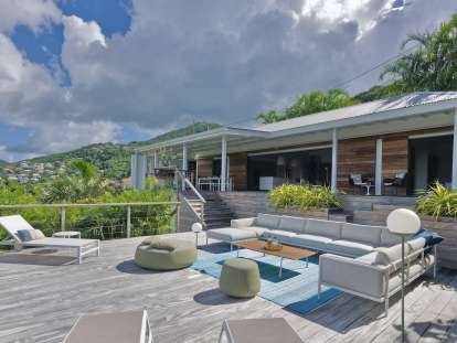 VILLA DE LUXE  - BORD DE MER  -  LES TROIS ILETS         1 290 000   €
