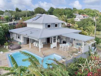 Villa d’architecture créole  - Vue mer - Piscine