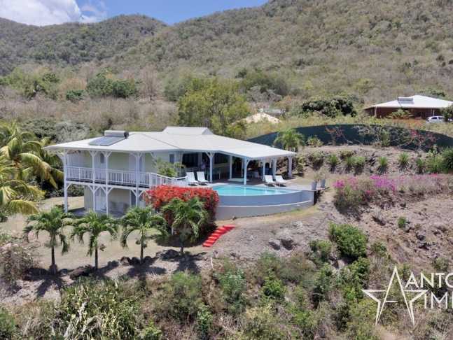 Propriété d’exception aux Anses d’Arlet – Vue mer panoramique. 1 190 000 €