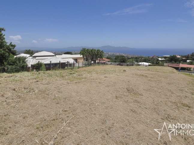 Schoelcher - Hauteurs de Terreville -  Terrain de 1556 m²