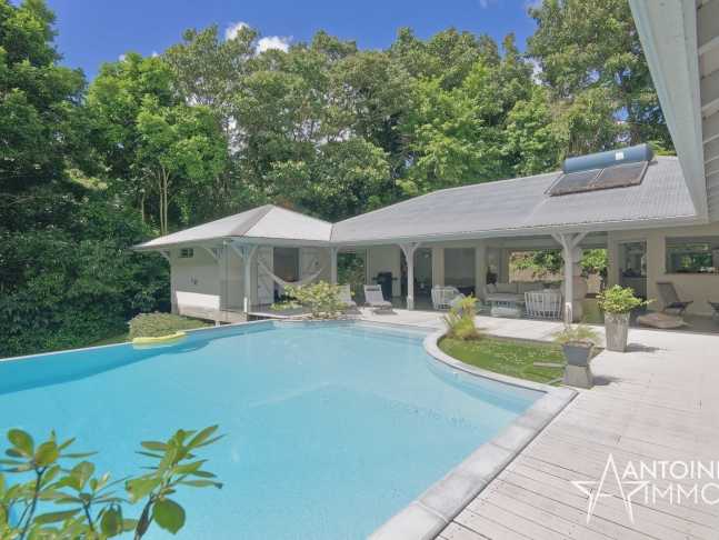 Exclusivité – Villa d’architecte  - 4 Chambres – Piscine à débordement