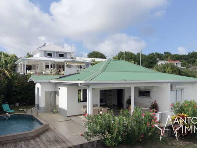 Ensemble immobilier de deux villa -Vue Mer