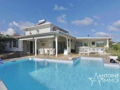 Villa d’architecture créole  - Vue mer - Piscine
