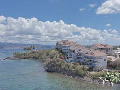 TROIS ILETS - APPARTEMENT DE GRAND STANDING - VUE MER  707 000 euros